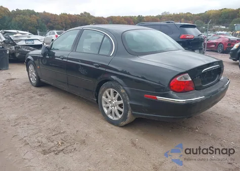 2000 Jaguar S-Type 4.0L V8 from USA, damaged, VIN SAJDA01DXYGL50420